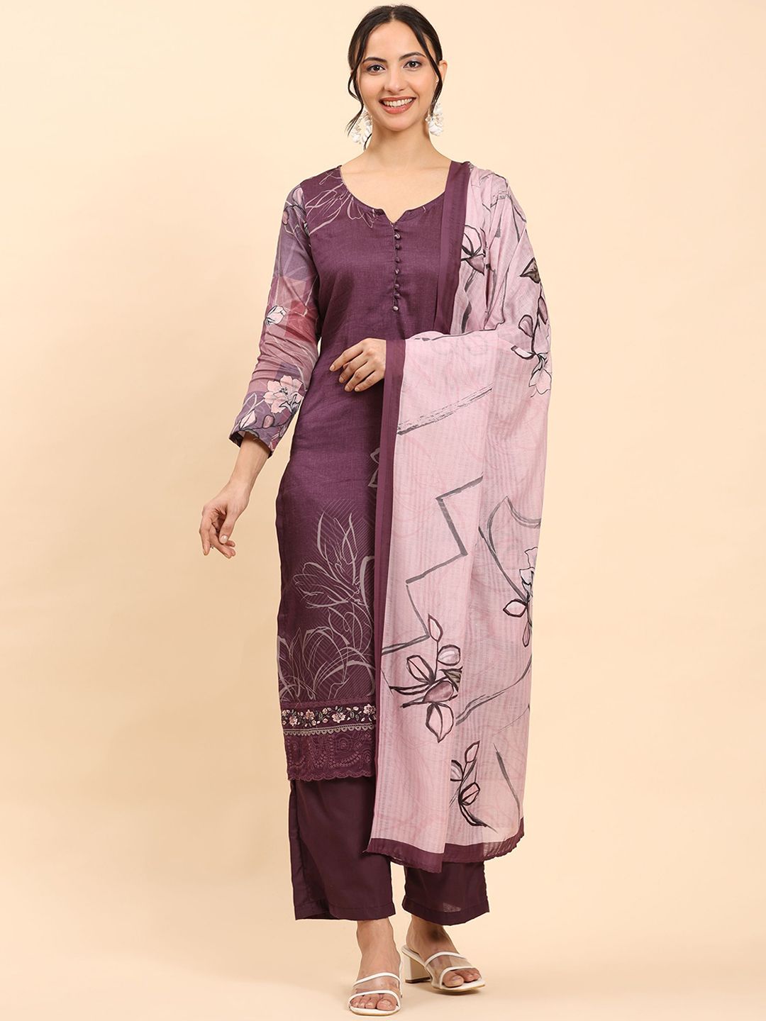 Mamicha Women Floral Printed Thread Work Kurta