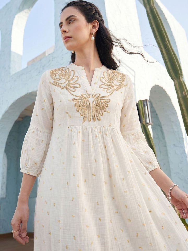 Mamicha Embroidered Puff Sleeve A-Line Midi Dress