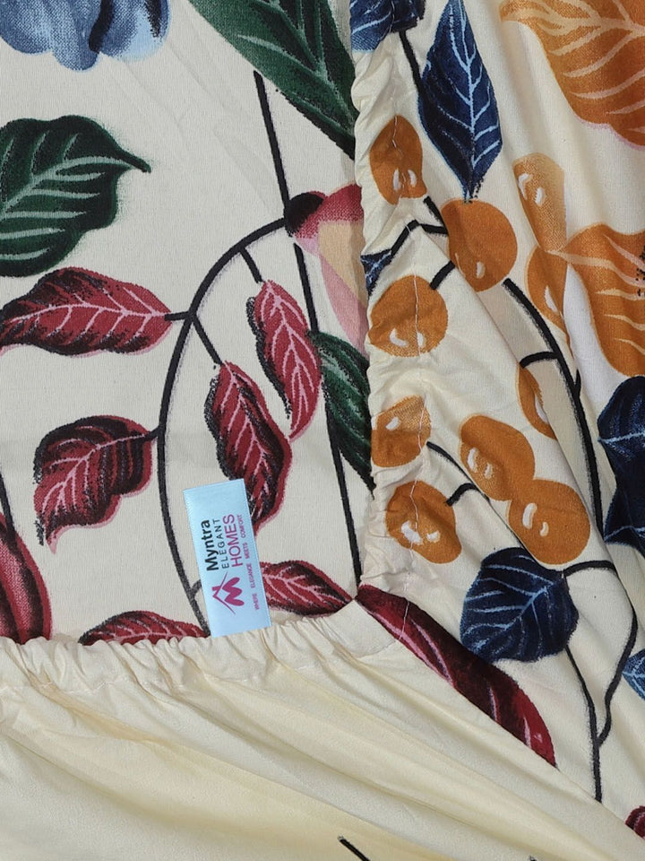 Myntra Elegant Homes Cream Floral Polycotton 300 TC Fitted King Cadar Tempat Tidur Halus dengan 2 Sarung Bantal-250 x 220 cm