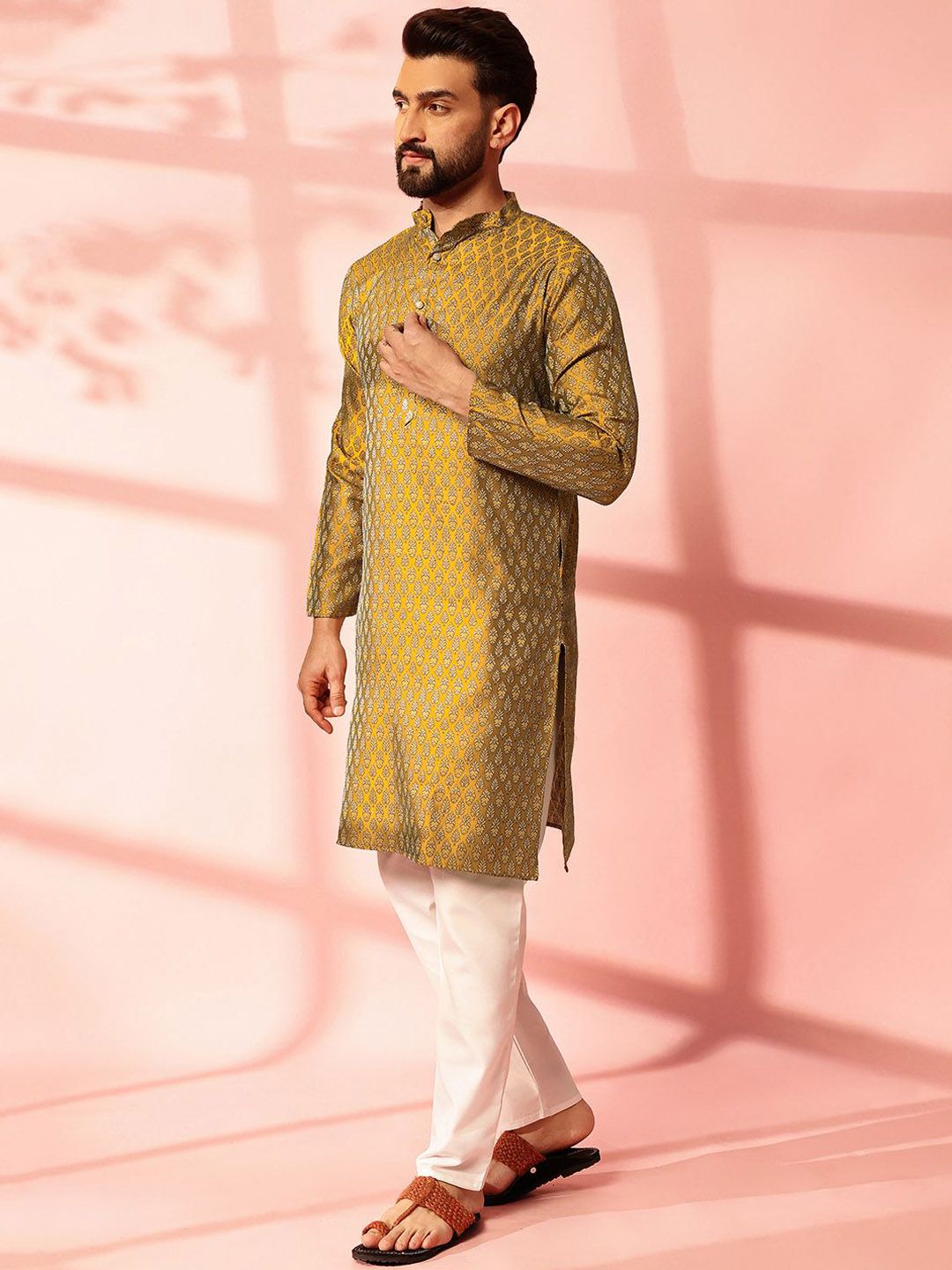 Anouk Ethnic Motifs Woven Design Mandarin Collar Straight Kurta