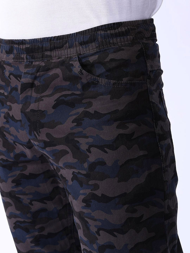 The Indian Garage Co Men Camouflage Printed Cotton Slim Fit Joggers Trousers