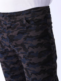 The Indian Garage Co Men Camouflage Printed Cotton Slim Fit Joggers Trousers