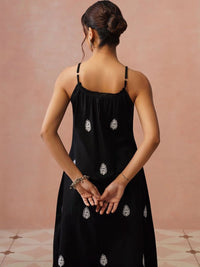 Rumah Wanita Chikankari Kurta Sulam Benang Paisley