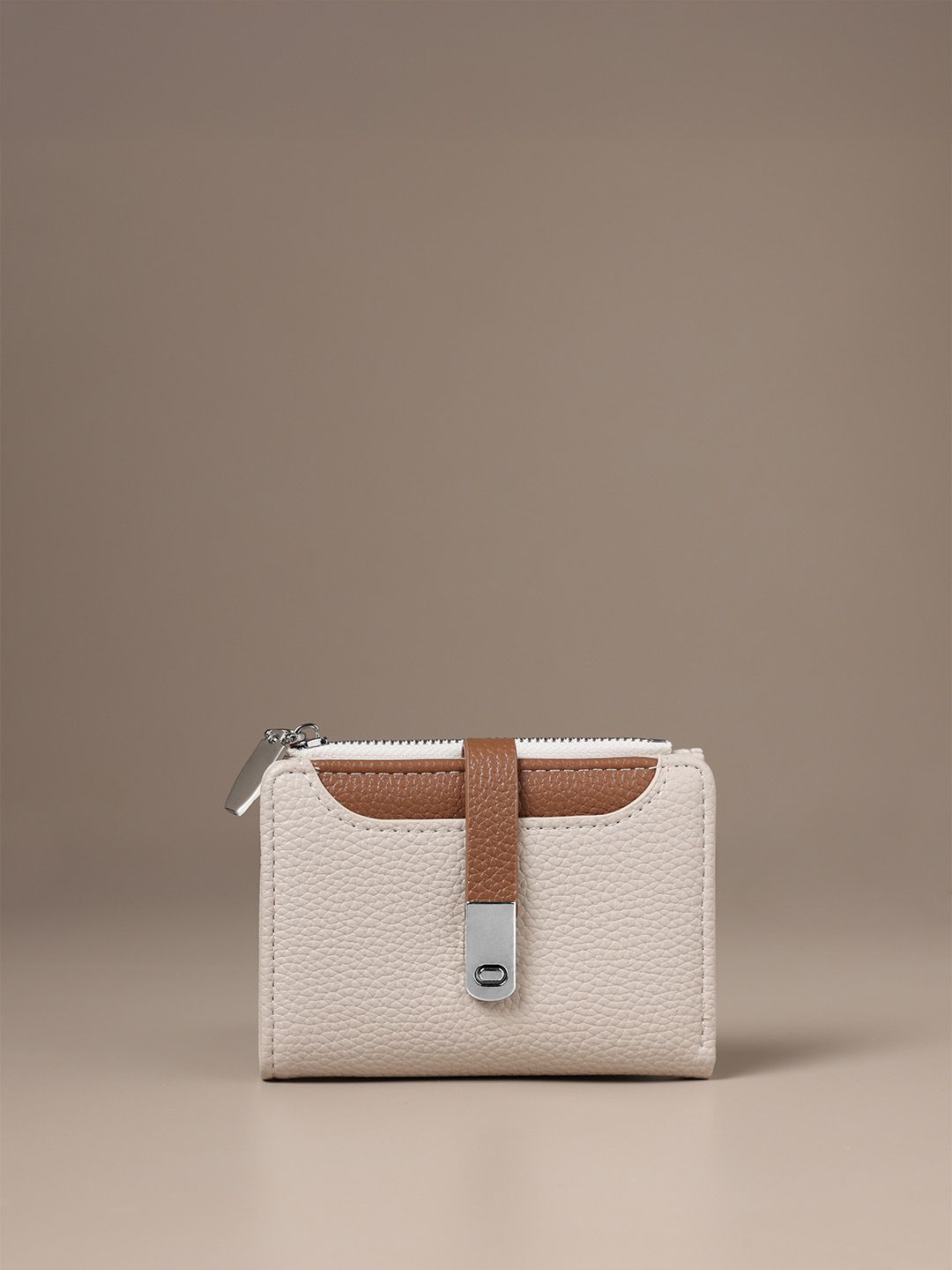 Lino Perros Women Zip Detail Two Fold Wallet