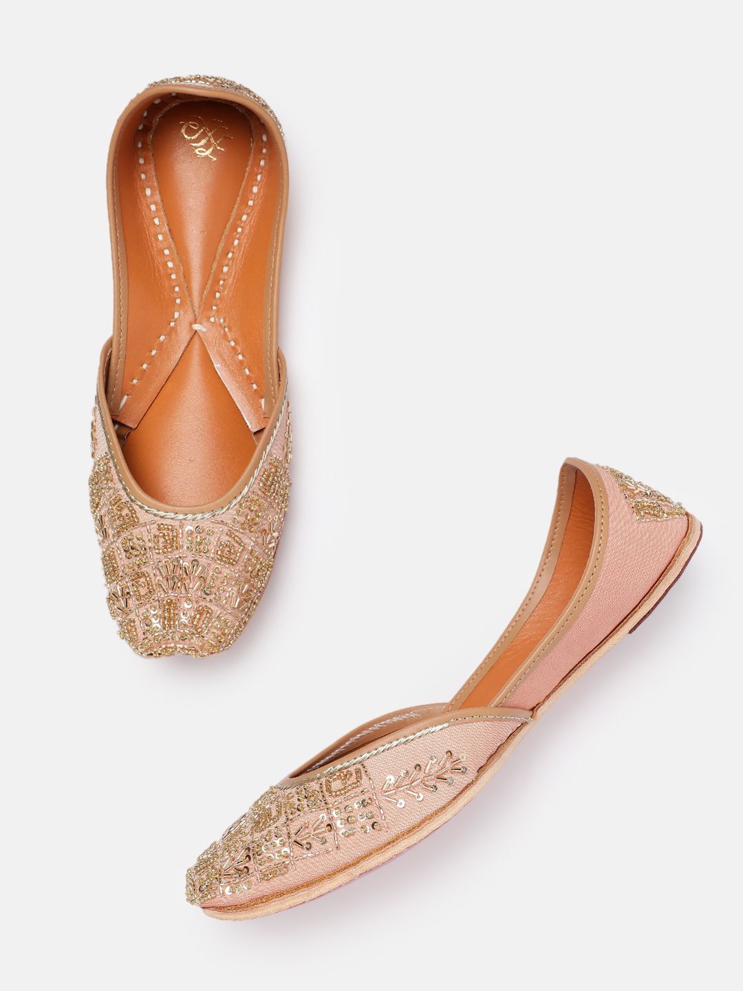 House of Pataudi Women Ethnic Embellished Mojaris