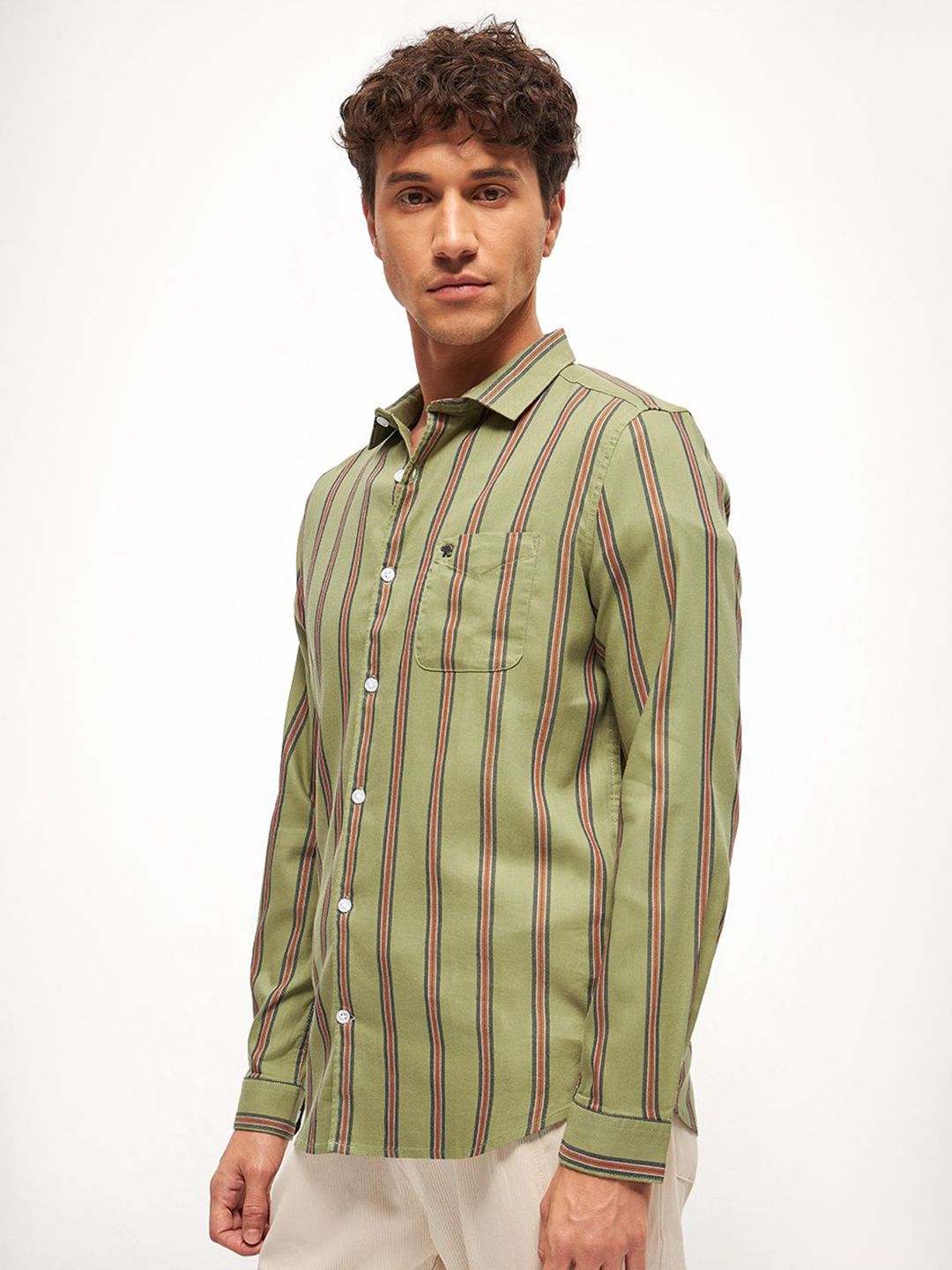THE BEAR HOUSE Men Slim Fit Tartan Checks Opaque Striped Casual Shirt