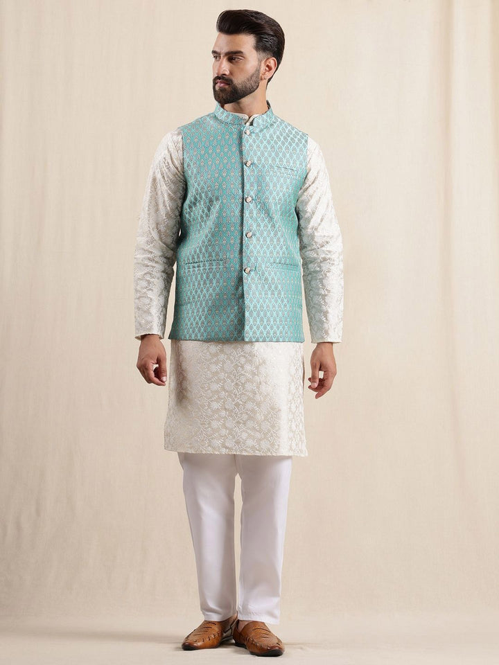 Anouk Ethnic Motifs Embroidered Mandarin Collar Zari Kurta With Pyjamas & Nehru Jacket