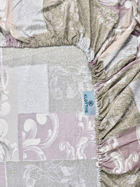KLOTTHE Pink & White Printed 300 TC King Bedsheet With 2 Pillow Covers- 2.5 m x 2.25 m
