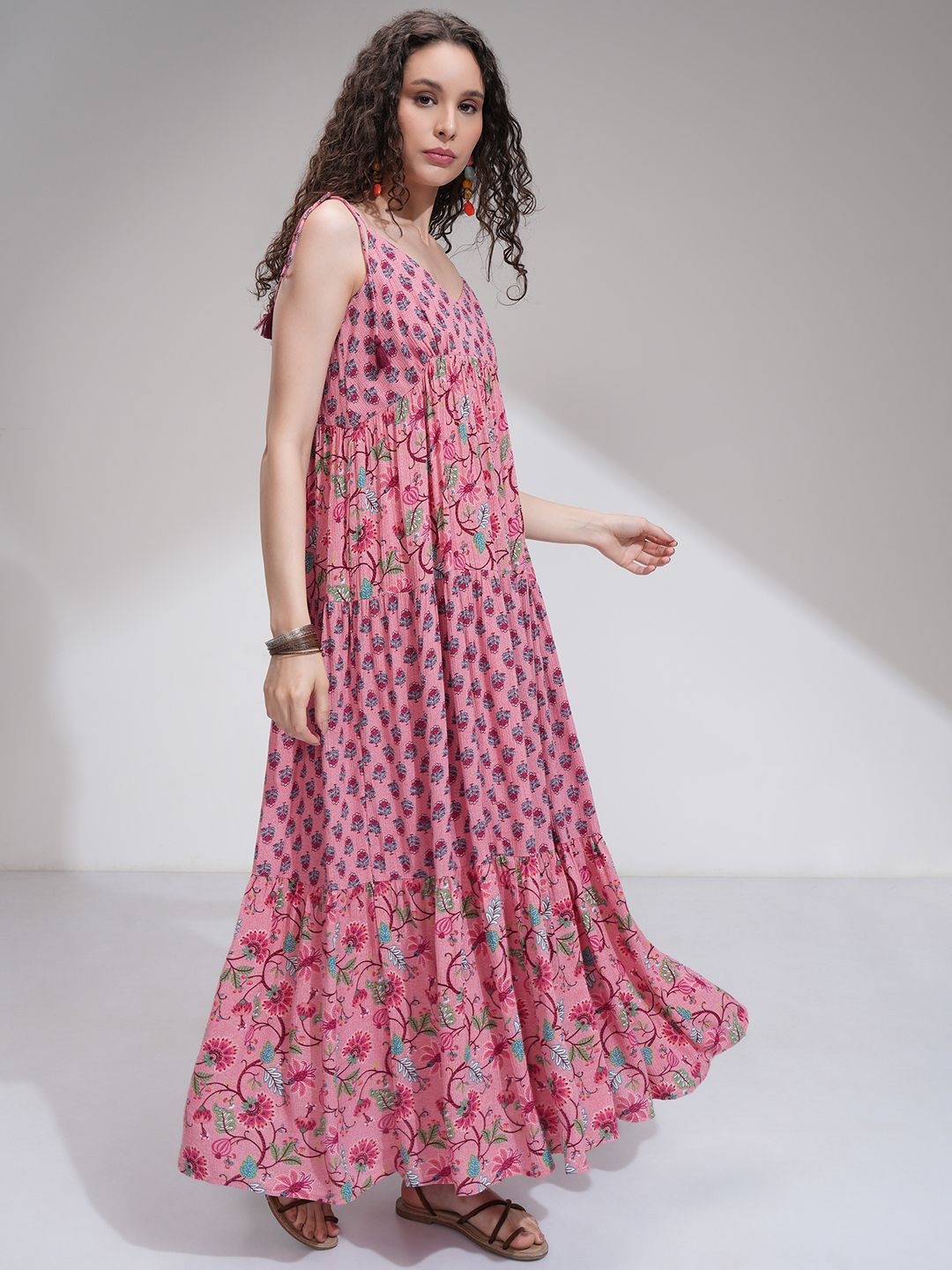 Vishudh Women Printed Maxi Dress