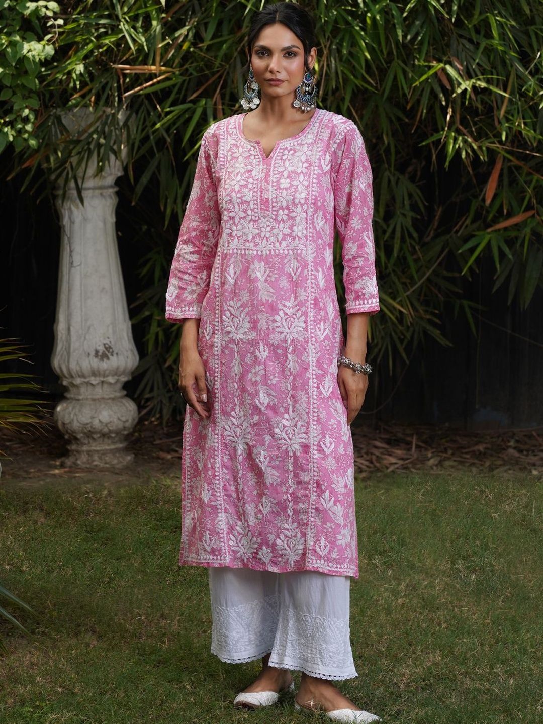 House of Chikankari Women Floral Embroidered Chikankari Kurta