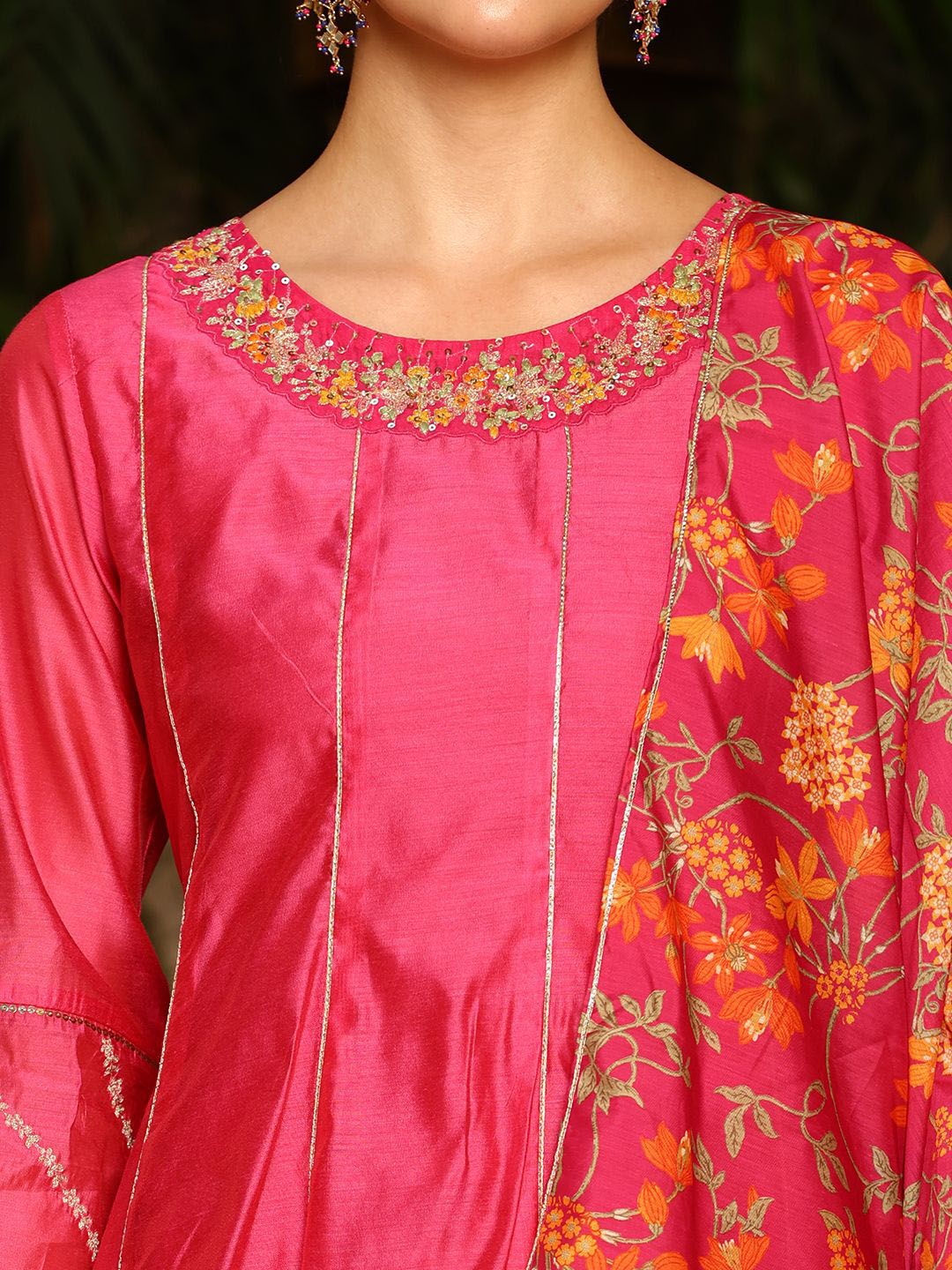 W Women Floral Embroidered Regular Thread Work Kurta with Trousers & With Dupatta