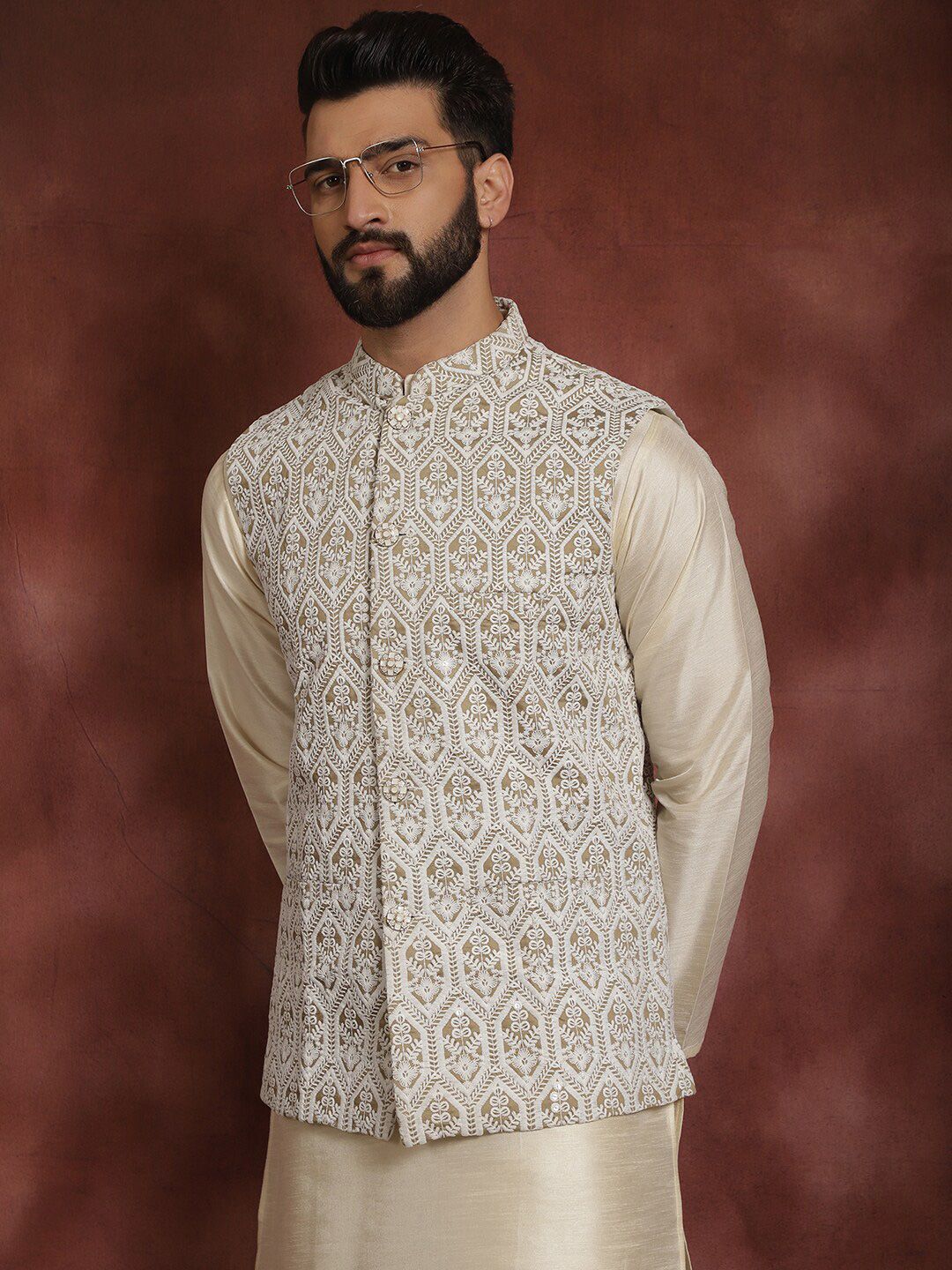 Anouk Men Geometric Embroidered Thread Work Straight Kurta With Churidar & Nehru Jacket