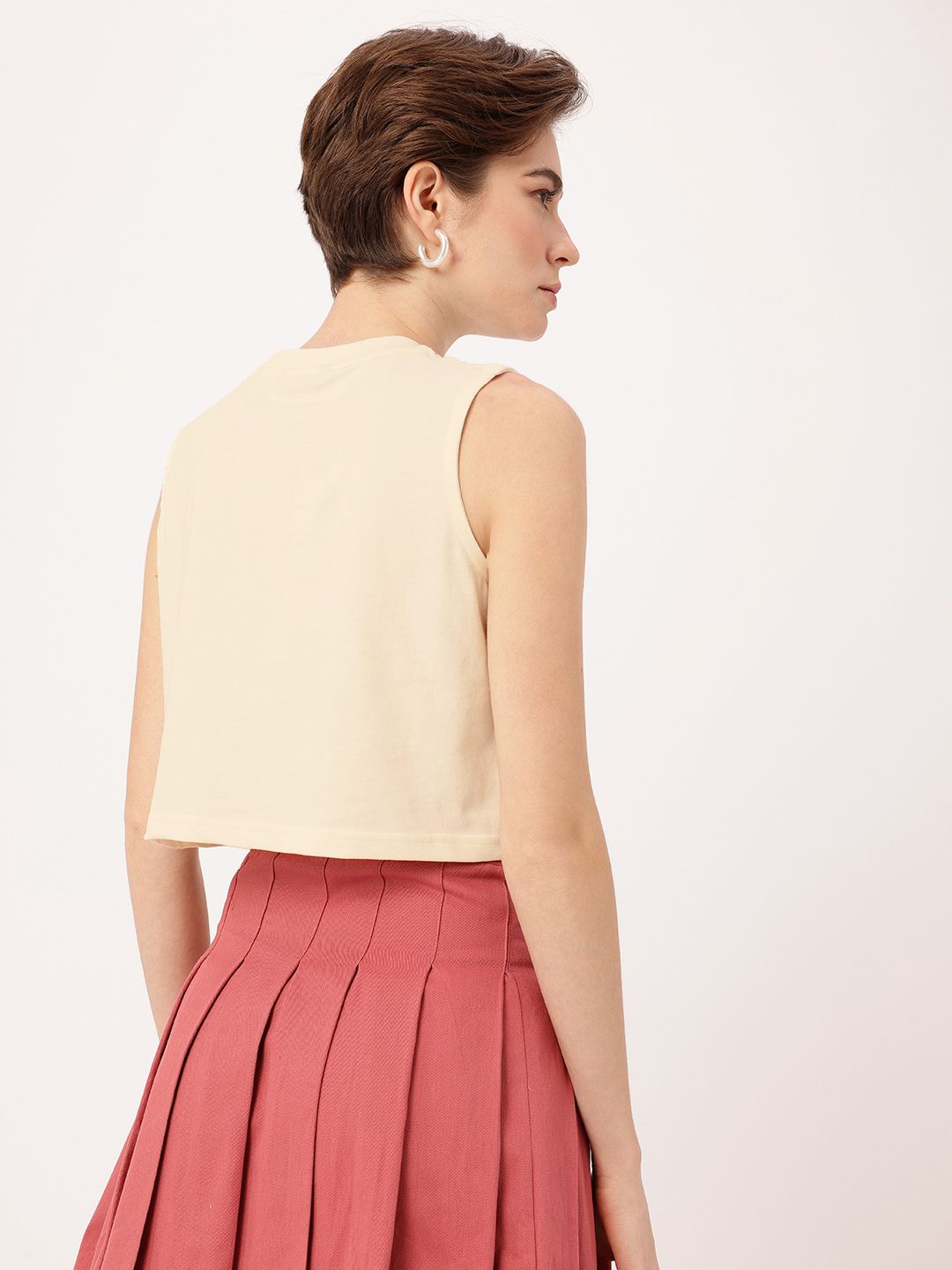 DressBerry Carefree Glam Printed Boxy Crop T-shirt