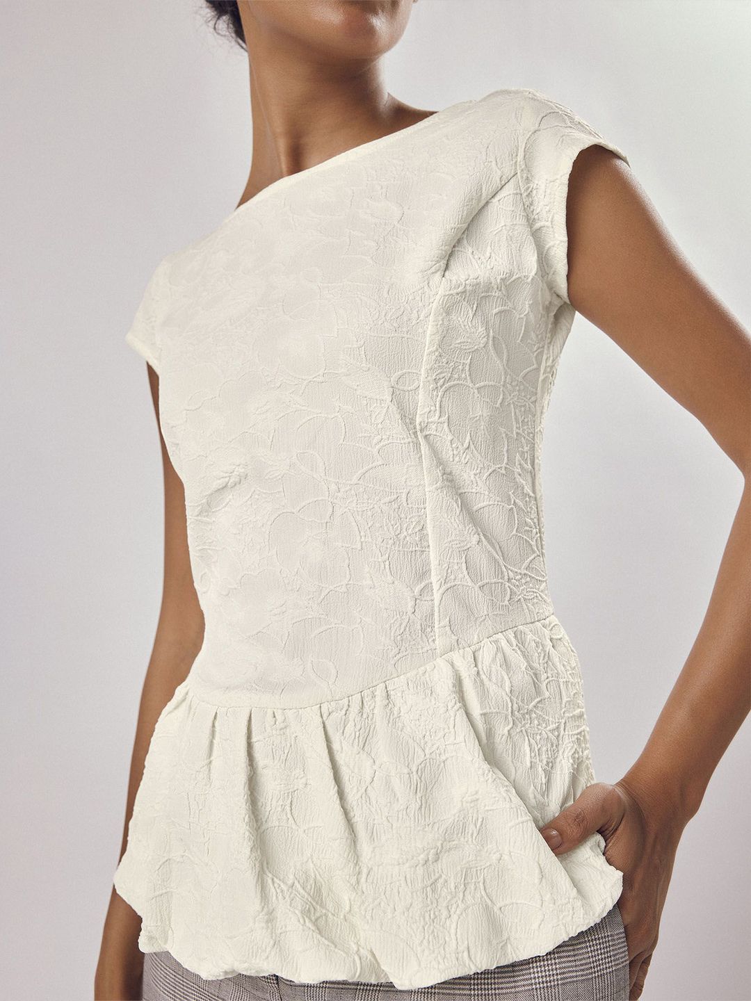 The Label Life Women Ivory Jacquard Bubble Hem Top