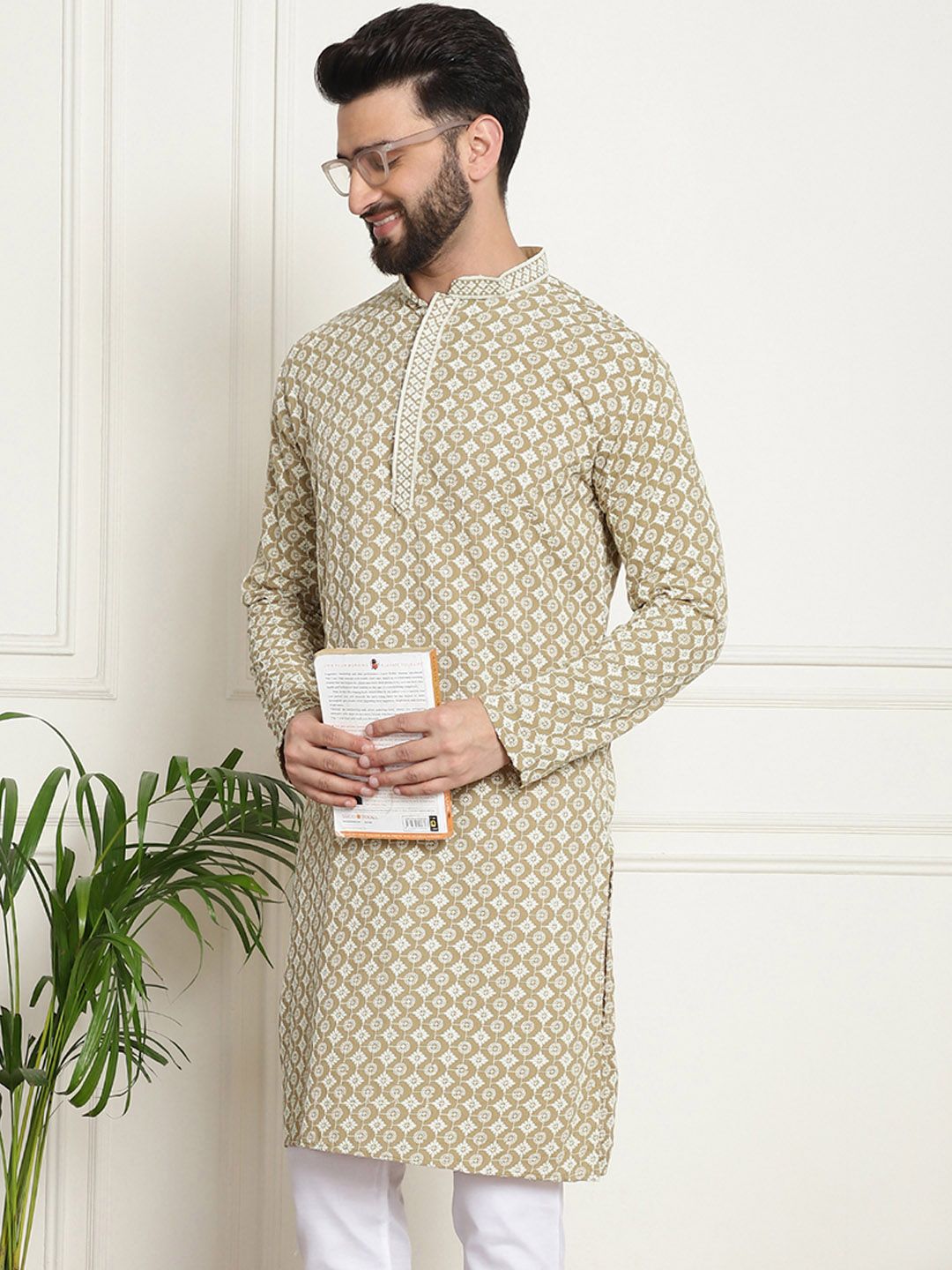 SOJANYA Ethnic Motifs Embroidered Mandarin Collar Sequined Pure Cotton Straight Kurta