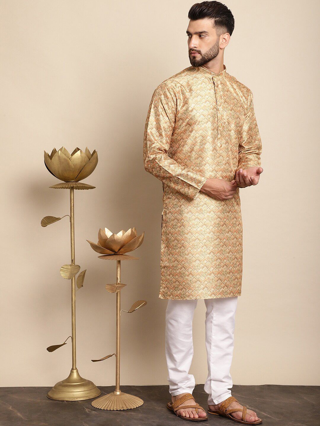 Motif Etnik Anouk Tenunan Rekaan Kurta Biasa dengan Churidar