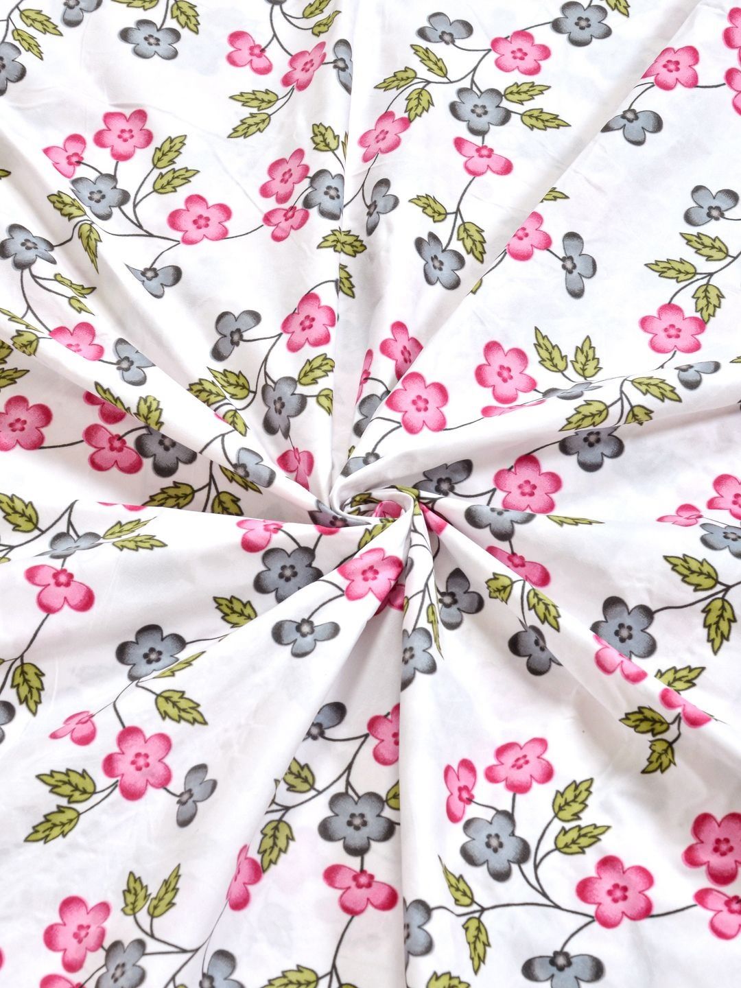 KLOTTHE Cream Floral Cotton 300 TC King Fine Bedsheet with 2 Pillow Covers-98 x 89 inches