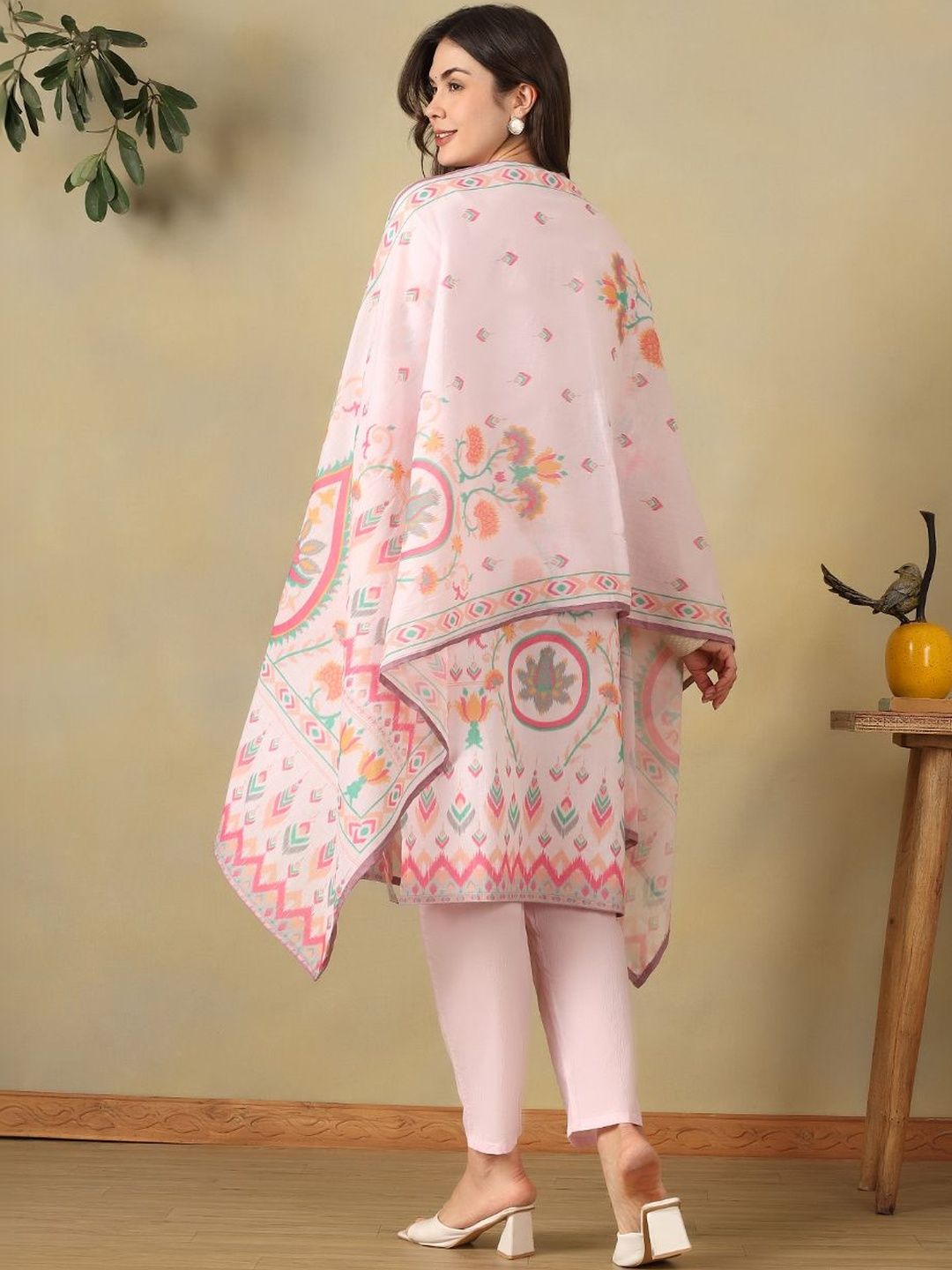 Mamicha Women Ethnic Motifs Printed Regular Pure Cotton Kurta with Trousers & With Dupatta