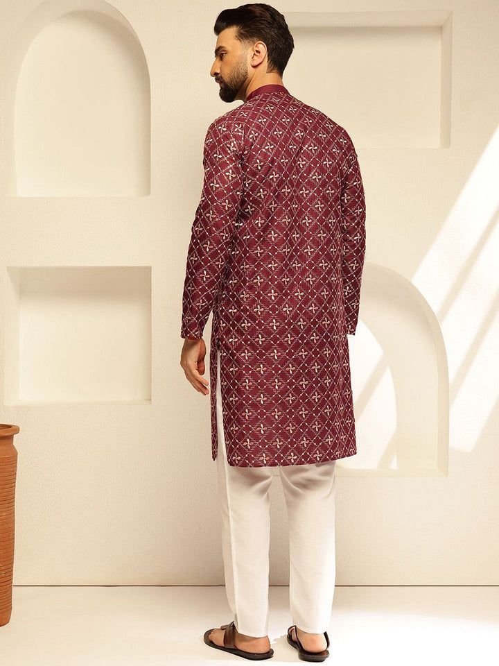 SOJANYA Floral Embroidered Mandarin Collar Thread Work Cotton Silk Straight Kurta