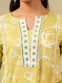 Mamicha Women Floral Printed Regular Thread Work Pure Cotton Kurta with Trousers & With Dupatta