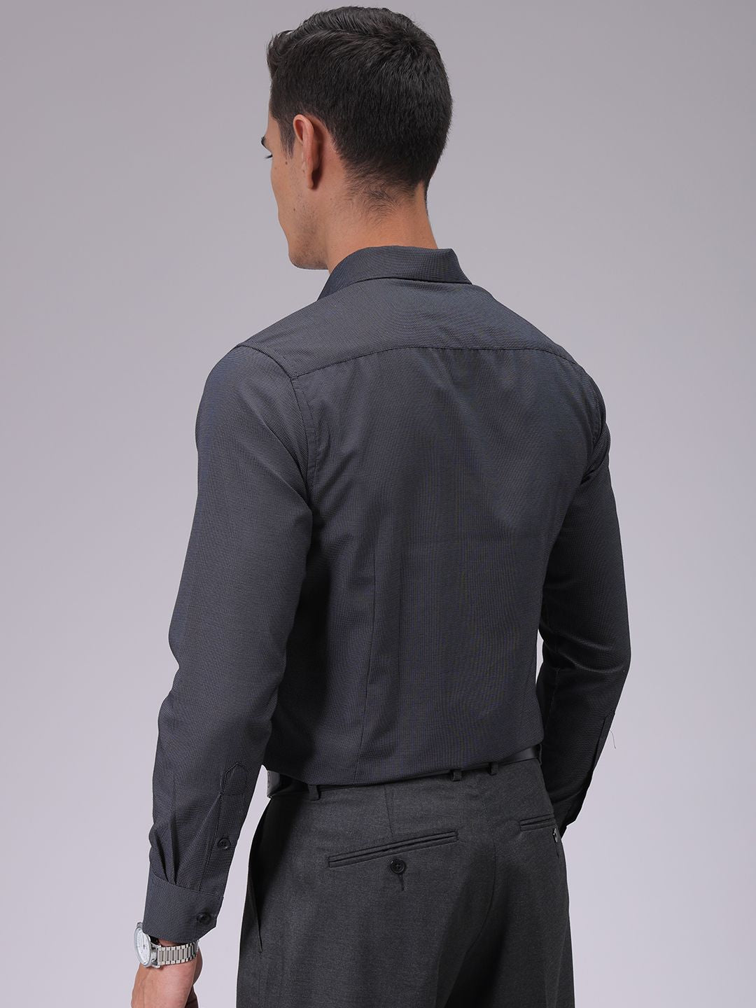 The Indian Garage Co. X Luxe Men Cutaway Collar Solid Slim Fit Formal Shirt