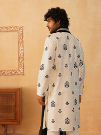 Jompers Floral Embroidered Mandarin Collar Thread Work Silk Kurta With Dupatta