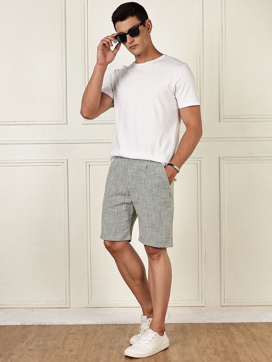 Thomas Scott Men Checked Linen Shorts