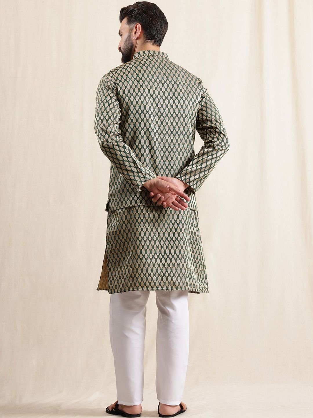 Anouk Floral Woven Design Mandarin Collar Straight Kurta With Pyjamas & Nehru Jacket