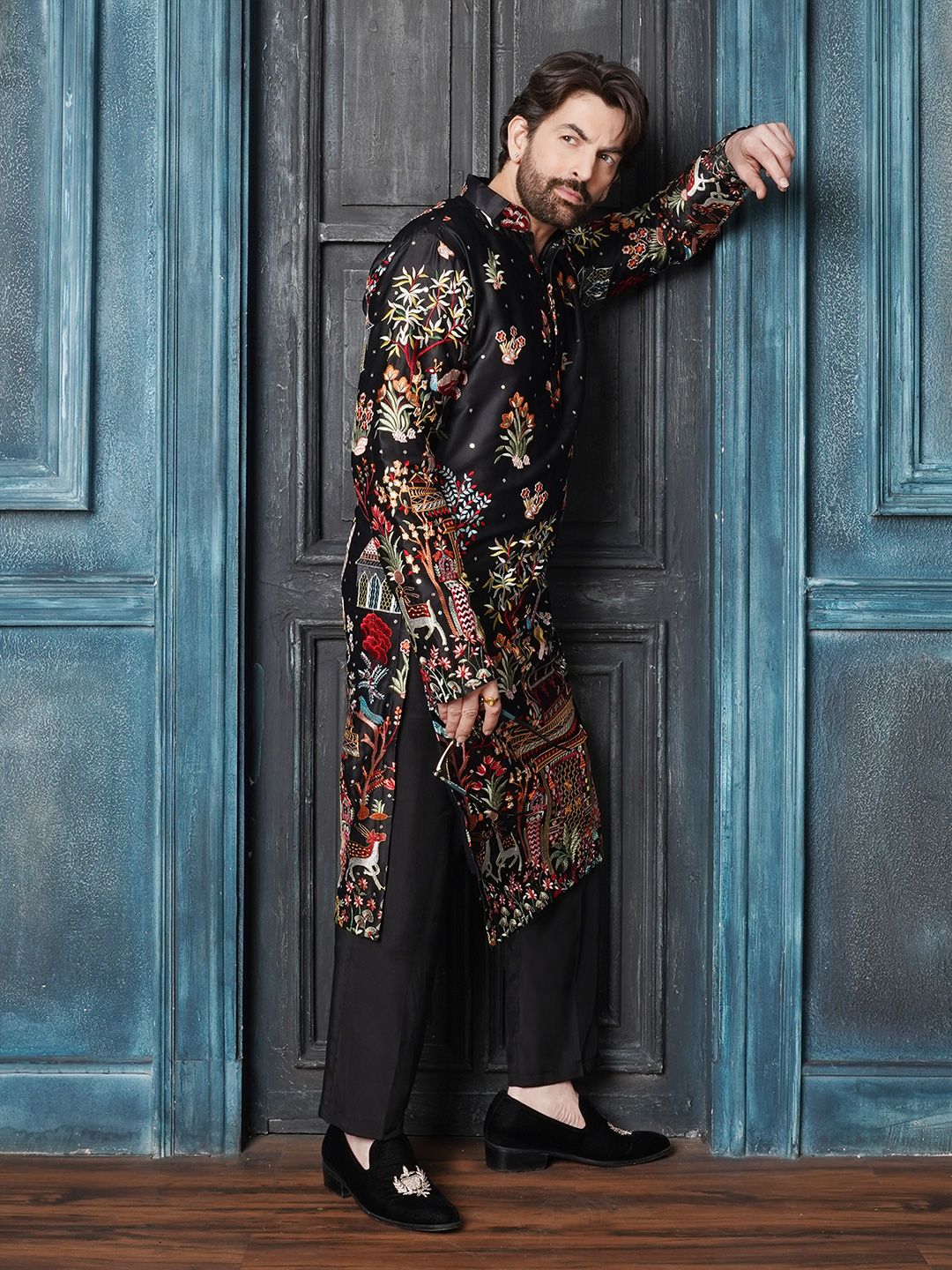 SOJANYA LUXE Bunga Sulam Benang Kerja Cotton Satin Kurta Lurus Dengan Seluar