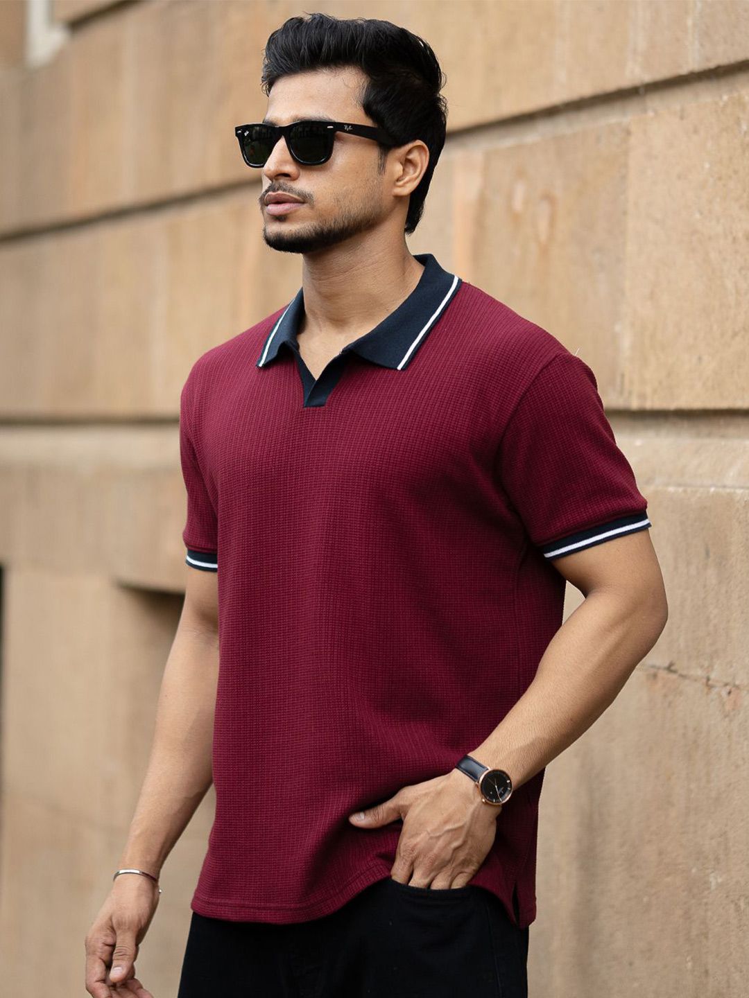Powerlook Men Wine Contrast Collar T-Shirt