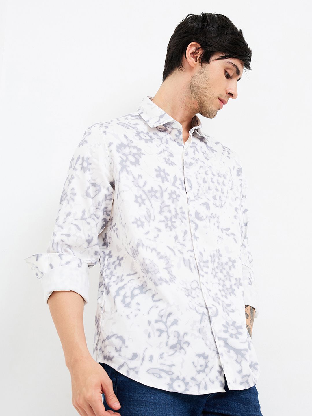SPYKAR Men Spread Collar Floral Printed Cotton Casual Shirt