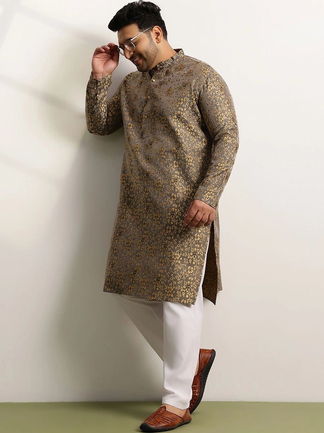 SOJANYA PLUS Lelaki Floral Regular Kurta dengan Seluar