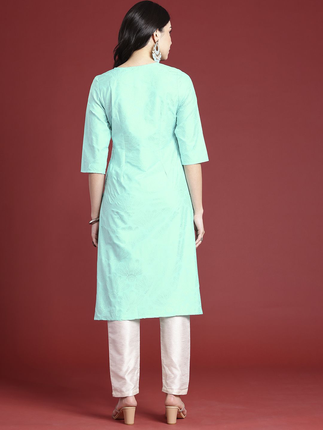 Anouk Floral Printed Gotta Patti Straight Kurta