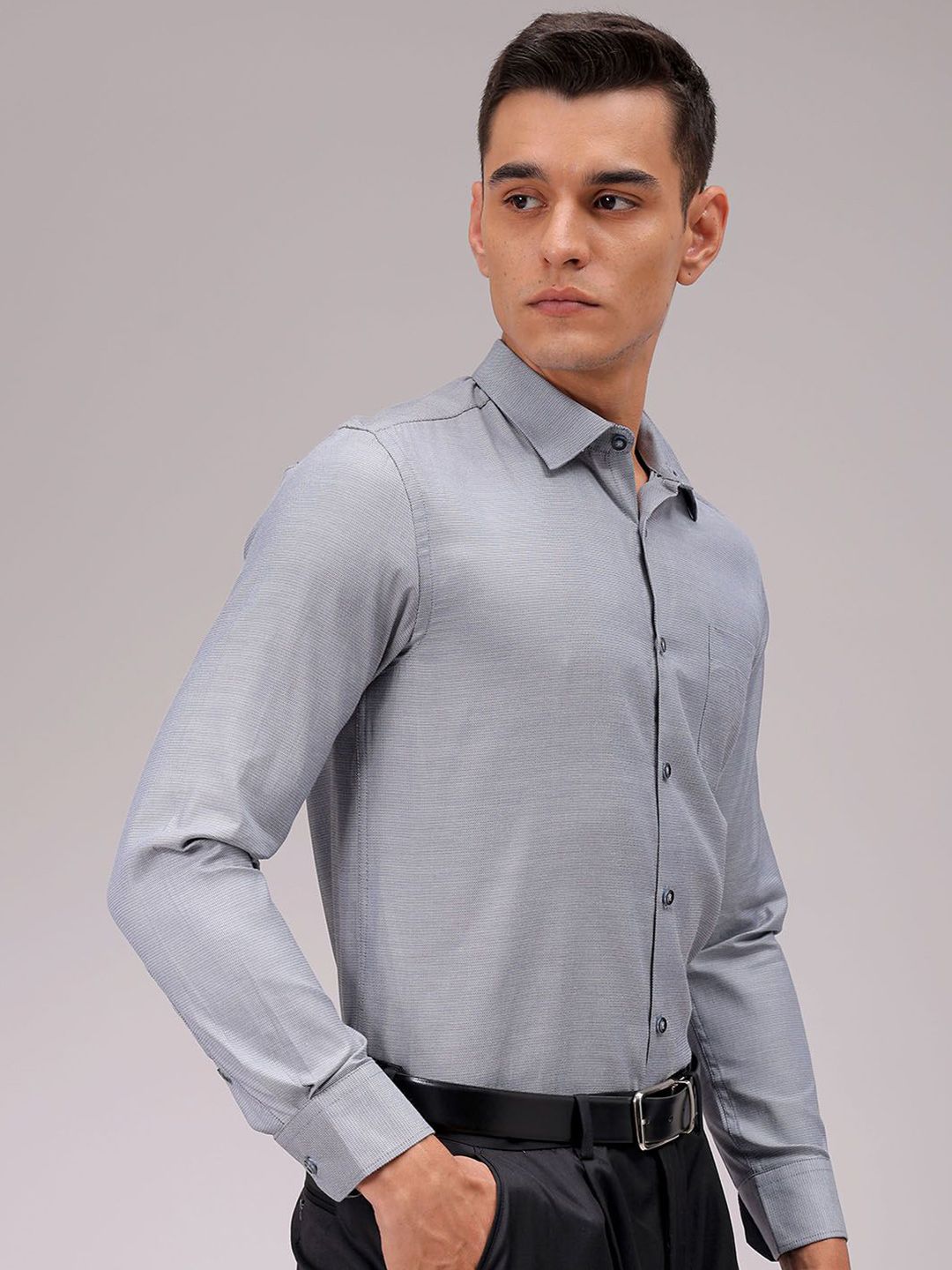 The Indian Garage Co. X Luxe Men Cutaway Collar Solid Slim Fit Formal Shirt