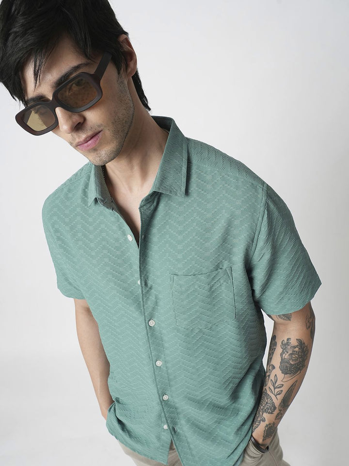 VASTRADO Men Classic Spread Collar Solid Slim Fit Casual Shirt