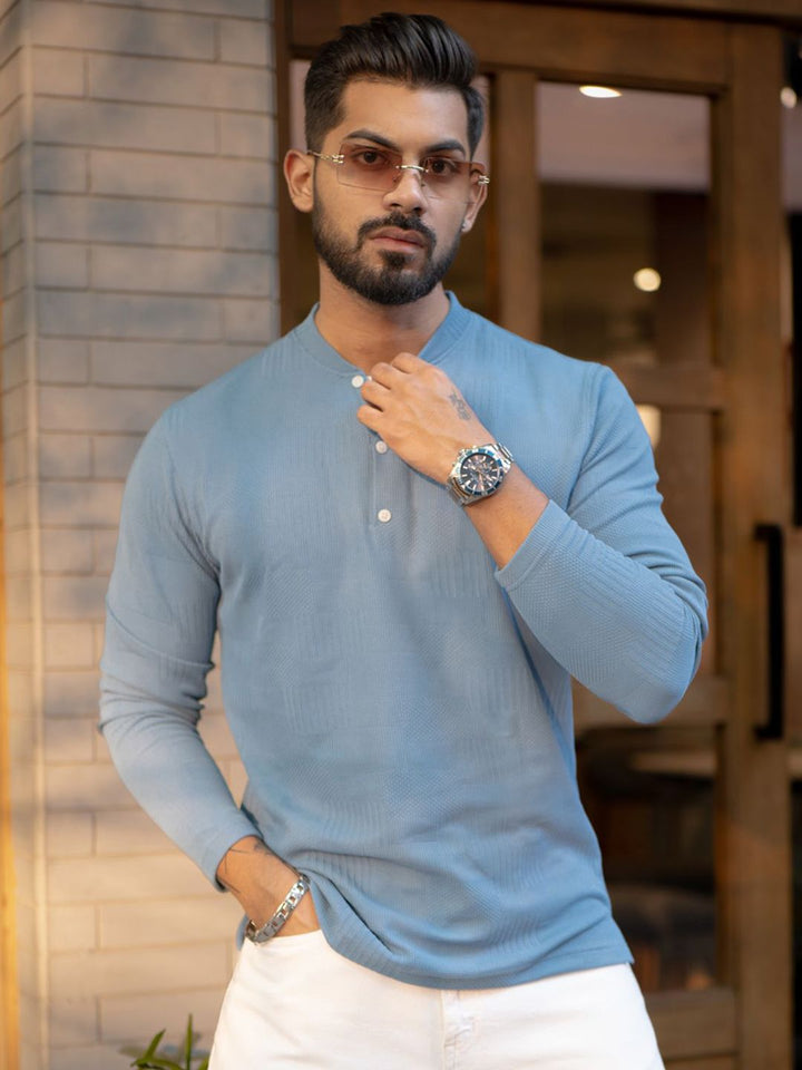 Powerlook Men Typography Henley Neck T-shirt