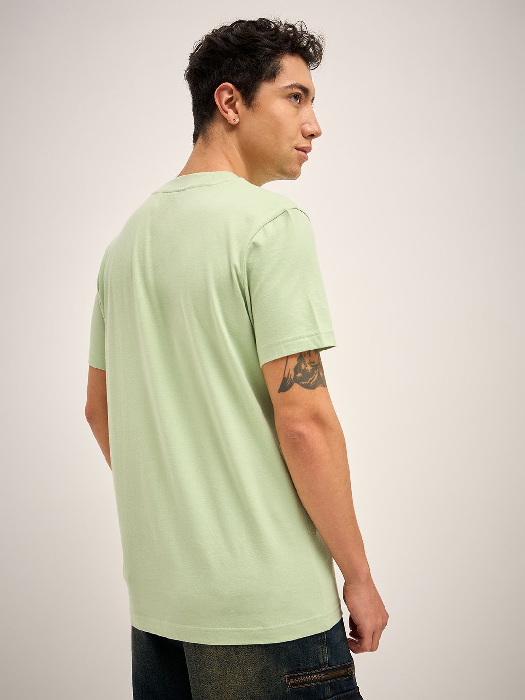 THE BEAR HOUSE Men Solid Round Neck Cotton T-shirt