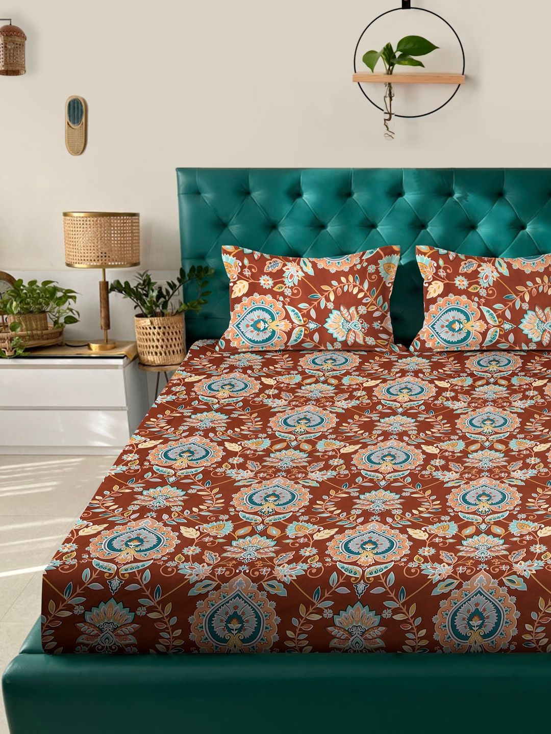 KLOTTHE Motif Etnik Karat 300 TC Cadar King dengan 2 Sarung Bantal