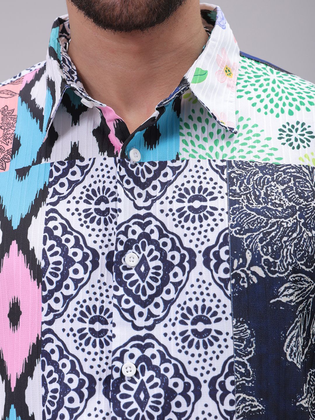 The Indian Garage Co Men Cutaway Collar Graphic  Printed Boxy Fit Resortwear Shirt