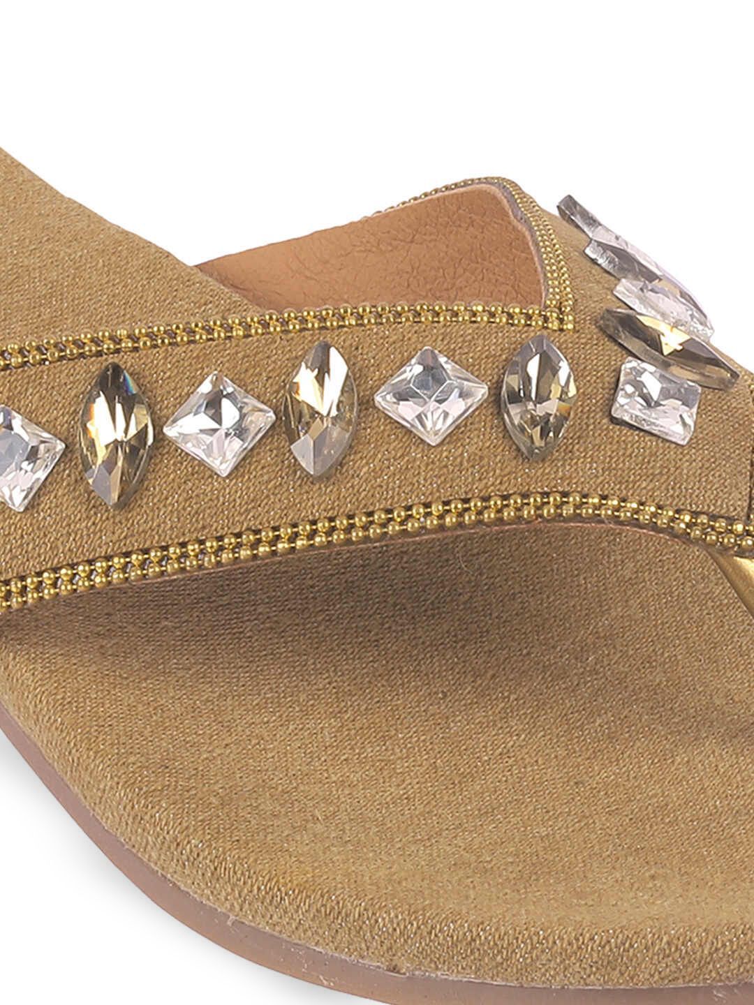 Mochi Women Wedge Sandals