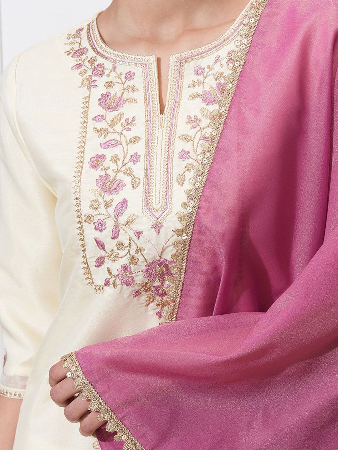 Vishudh Women Ethnic Motifs Embroidered Regular Thread Work Kurta with Trousers & With Dupatta