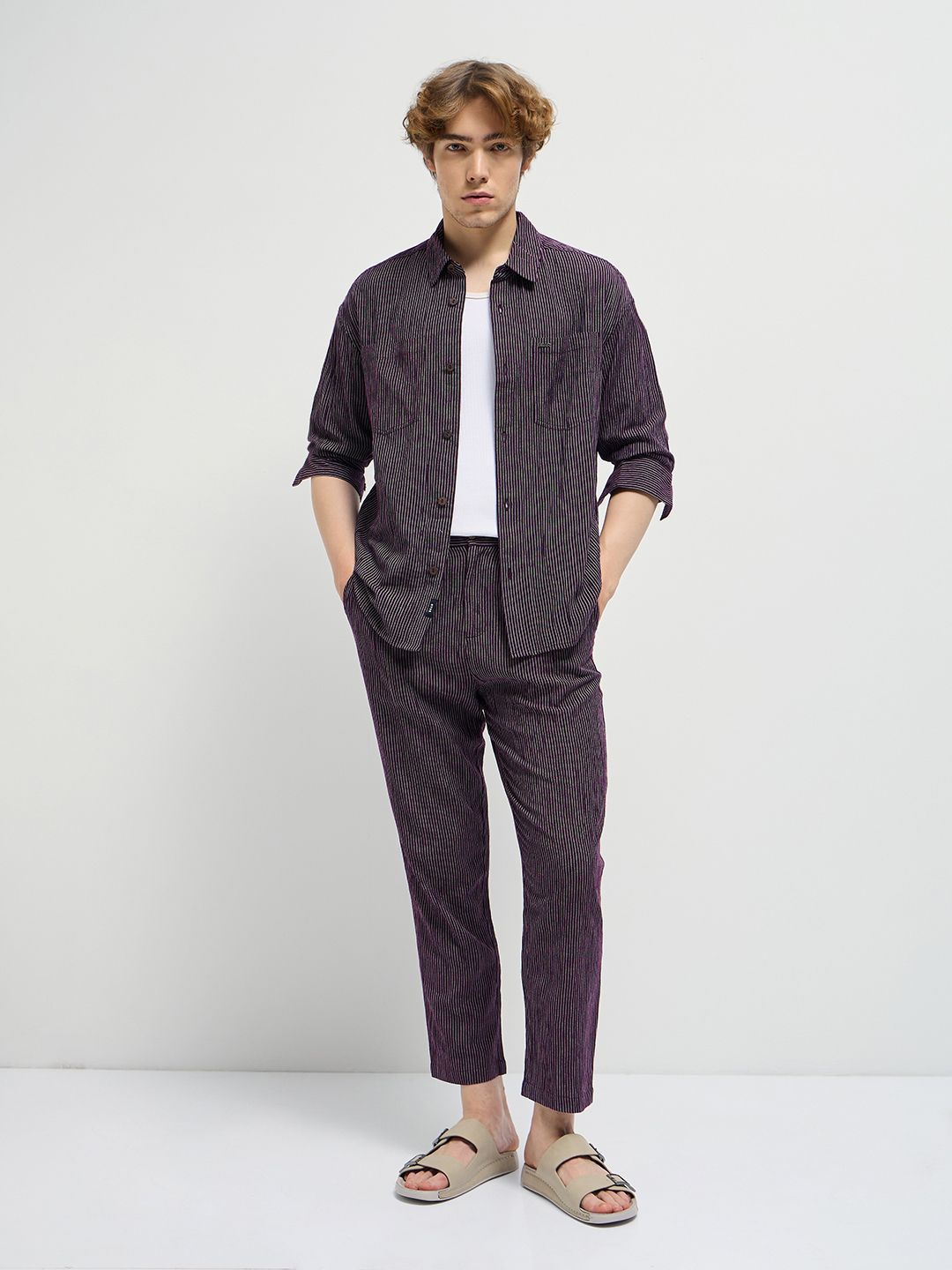 THE BEAR HOUSE Men Cutaway Collar Pinstripes Striped Casual Shirt