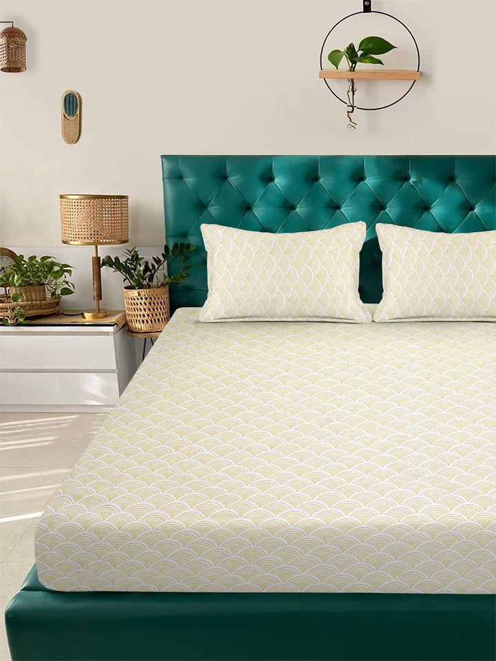 Aura Beige & White Geometric Printed 300 TC Set Cadar King 2.5 x 2.25 m