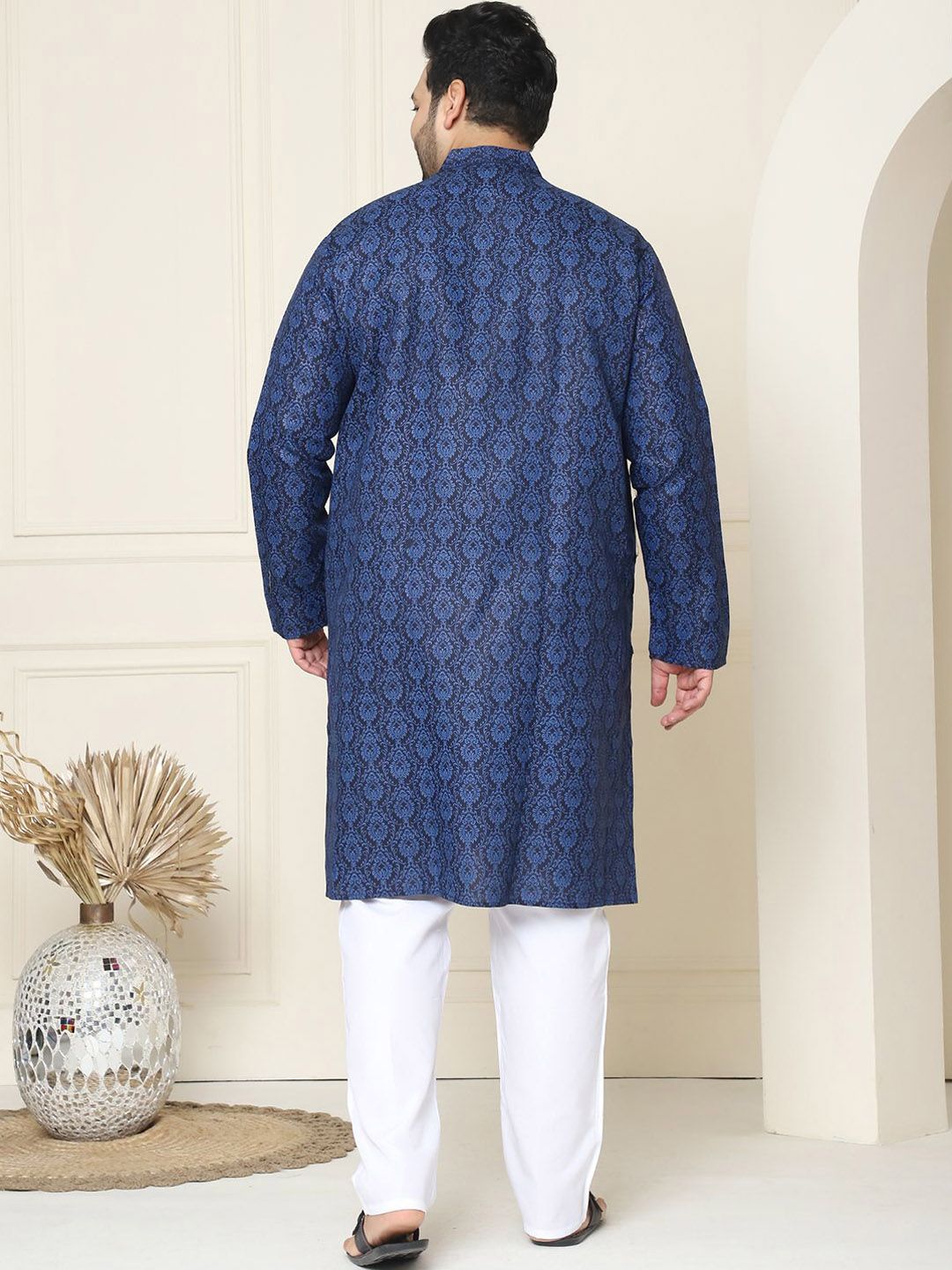 SOJANYA PLUS Ethnic Motifs Band Collar Straight Kurta With Pyjamas