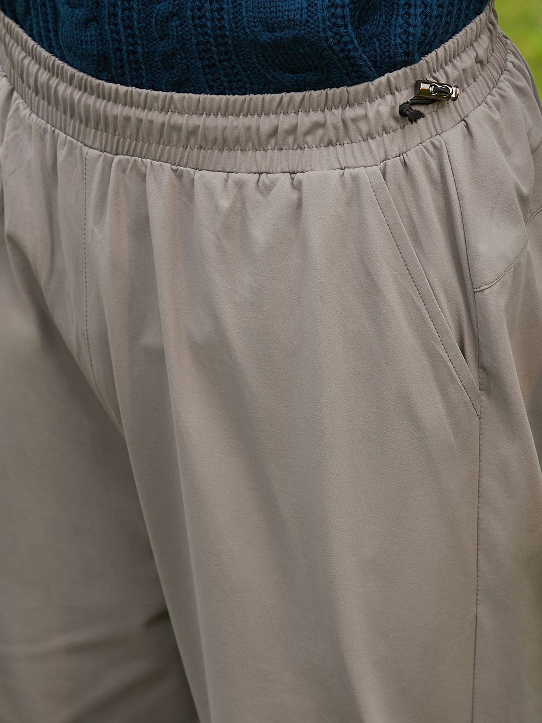 Campus Sutra Men Comfort Mid-Rise Loose Fit Cargos