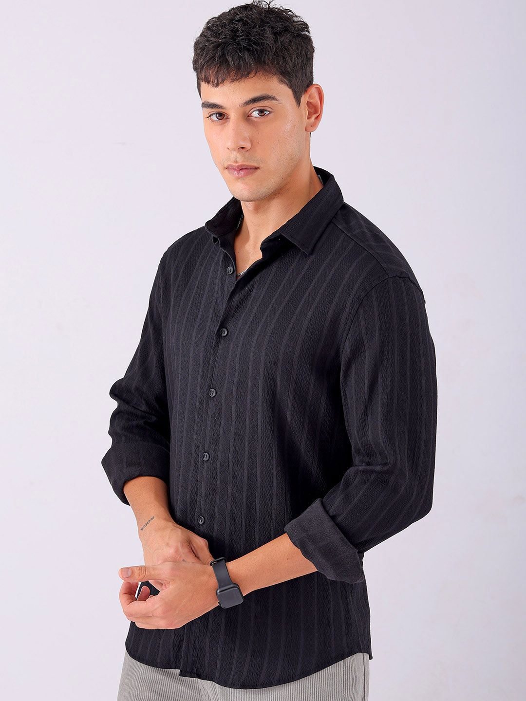 The Indian Garage Co Men Slim Fit Textured Jacquard Resortwear Shirt