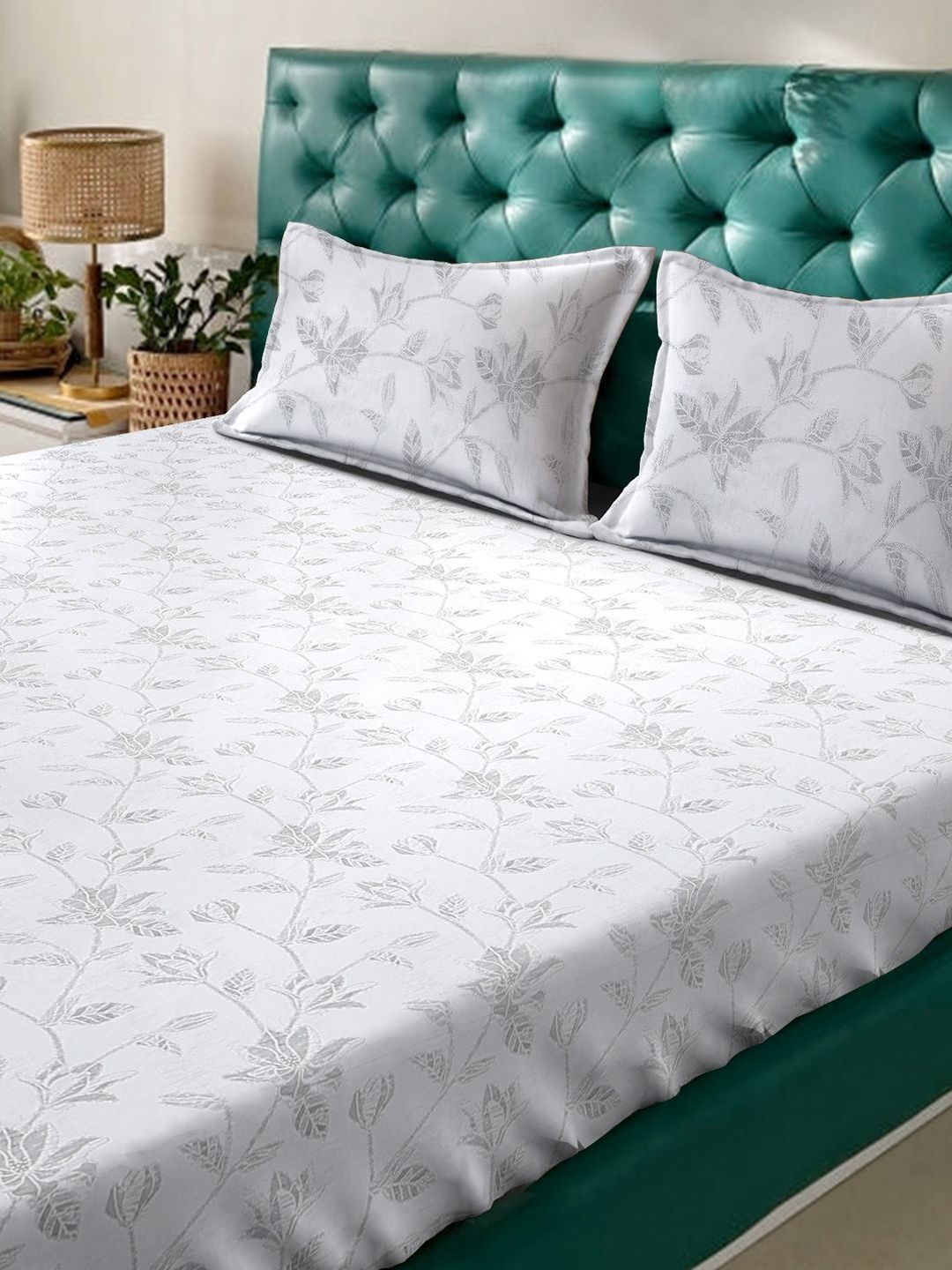 KLOTTHE White Floral Printed Fitted 400 TC Cotton Super King Bedsheet With 2 Pillow Covers