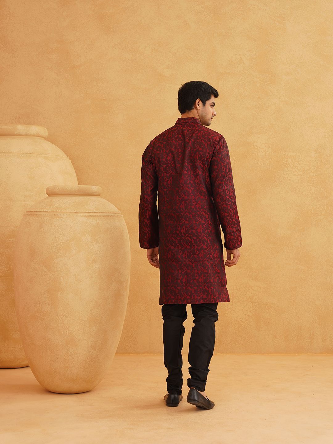 SOJANYA Geometric Woven Design Mandarin Collar Straight Kurta With Pyjama