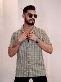 Baju Kasual Kapas Kolar Cuba Eszett Bercetak Abstrak
