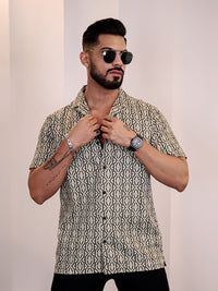 Baju Kasual Kapas Kolar Cuba Eszett Bercetak Abstrak